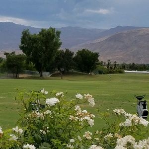 Meet your Posher, Ana